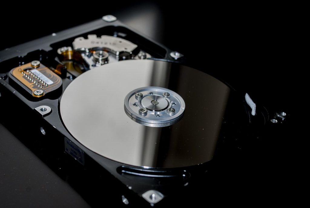 Does formatting a hard drive really destroy data